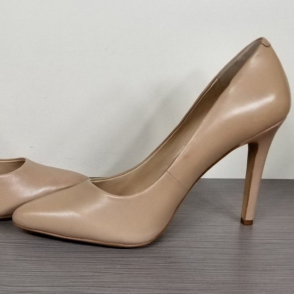 Vince Camuto Kain Pointed Toe Pump, Nude Leather, Womens Size 8.5 / 38.5 - Picture 6 of 10
